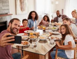 FÊTE DE FIN D’ANNÉE EN FAMILLE : COMMENT L’ORGANISER ?