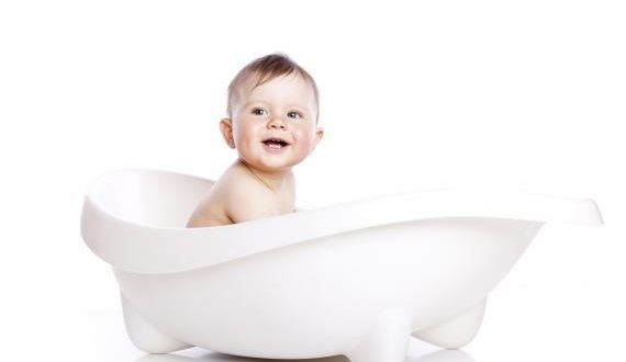 Quelques points à connaître avant d’acheter une baignoire pour enfant